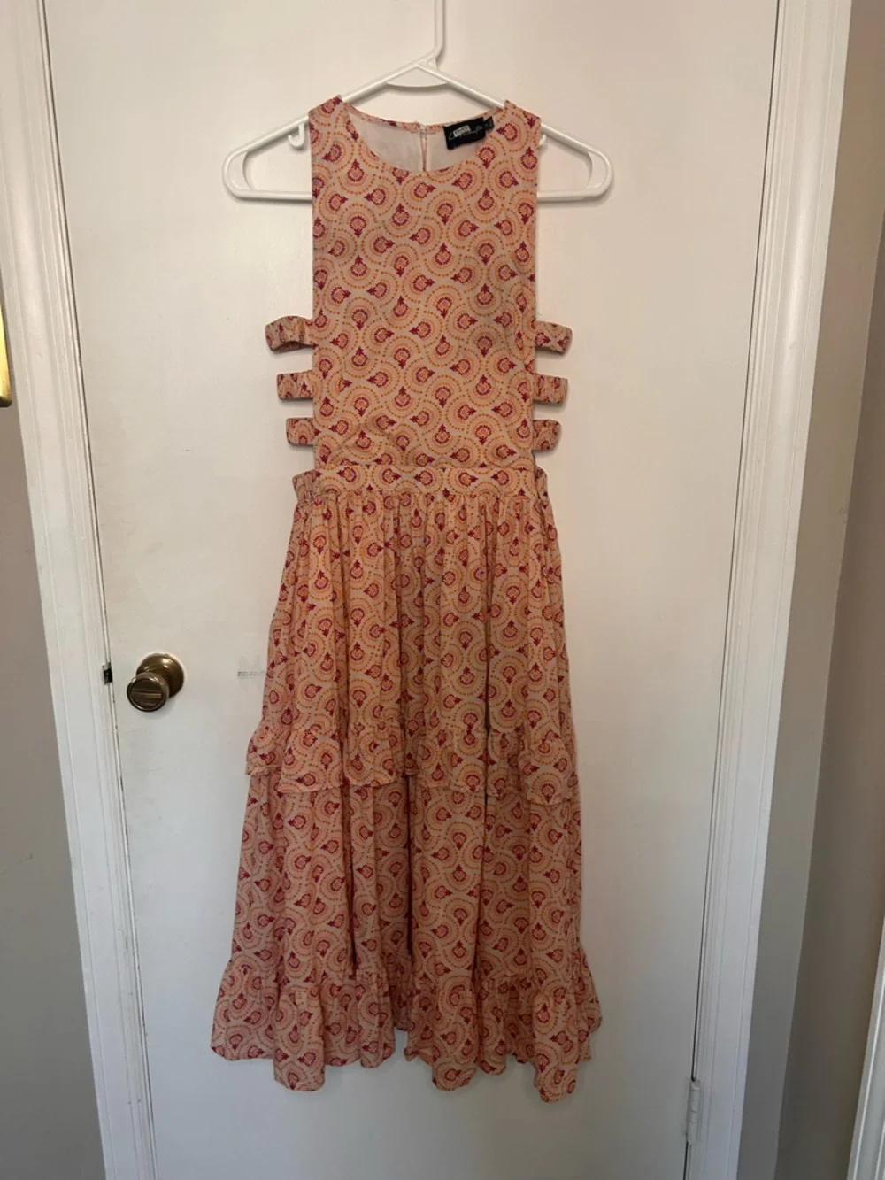 ANTHROPOLOGIE LOVE & LIBERATION TIERED SIDE CUTOUT SUNDRESS SIZE SMALL - Picture 3 of 14